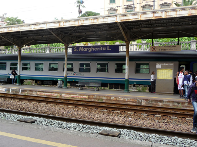Estação ferroviária de Sta. Margherita Ligure, na Riviera Italiana