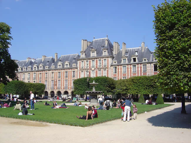 Place des Voges, Paris
