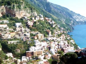 Amalfi, casario nas escostas