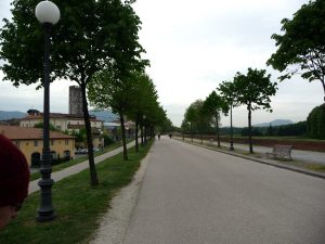 Muralhas de Lucca, na Toscana, Itália