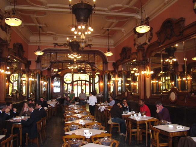 Café na cidade do Porto