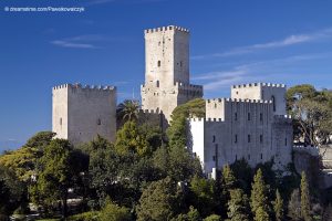 Castelo medieval de Erice, na Sicília, Itália