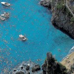 Costa Amalfitana, praia entre rochedos