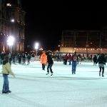 Rinque de patinação no gelo, em frente ao Hotel de Ville, Pari
