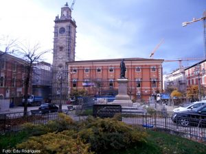 L'Aquila, torre do Duomo