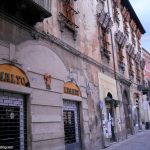 Imóveis abalados por um terremoto em l'Aquilla