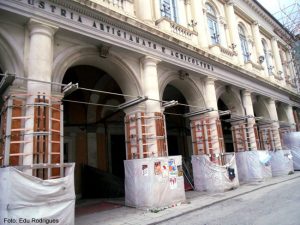 Restauração em um palácio de l'Aquila
