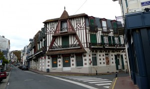 Normandia, construção típica - Foto Manual do Turista