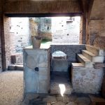 Interior da cantina romana de Ostia Antica