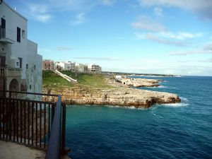 Polignano alMare, Itália, litoral Adriático