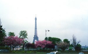 Paris, França, durante a primavera