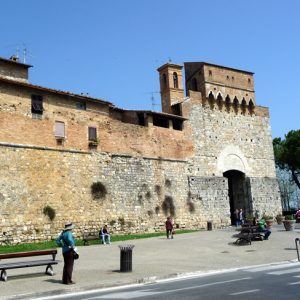 San Gimignano, protegida por muralhas medievais