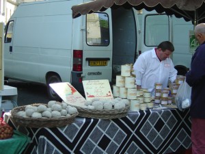 Sarlat, quiosques de queijos