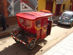 Scooter-táxi em Puno, Peru