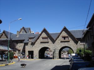 Portal do Centro Cívico, Bariloche