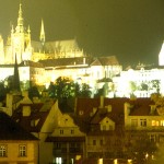 Praga à noite