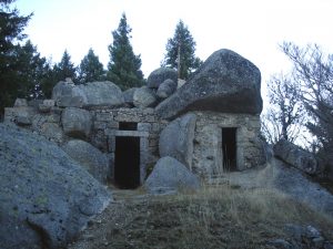 Construção paleolítica, Serra da Estrela