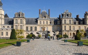 Fontainebleau, Cour du Cheval blanc - Foto Jean-Pierre Dalbéra CC BY