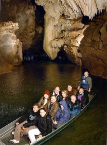 Passeio de brco em um rio subterrâneo, Gouffre du Padirac