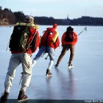 Lago na Suécia no inverno