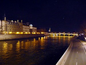 Paris à noite, França