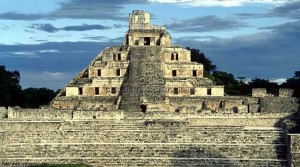 Pirâmide los Nichos, no México