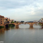 Ponte Vecchio sobre o rio Arno, Florença