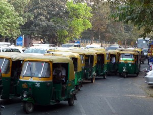 Scooters Rick-Shaws em Delhi, Índia