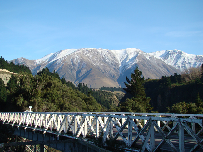 Vista da ferrovia Transalpine, Nova Zelândia