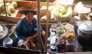 Mercado Flutuante de Bangkok, Tailândia