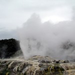 Gêiser em Rotorua, Ilha do Norte, Nova Zelândia