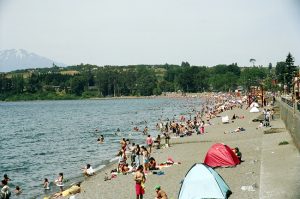 Praia lacustre, lago Villarica