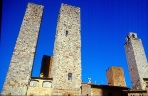 As torres gêmeas de San Gimignno