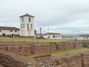 Igreja e sítio arqueológico de Chinchero