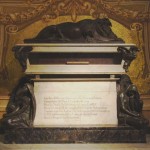 Túmulo de Francisco Pizzaro na Catedral de Lima, Peru