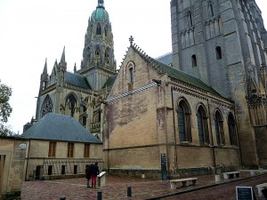 Bayeux, lateral da catedral de Notre Dame