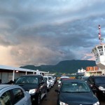 Balsa em dia de tempestade