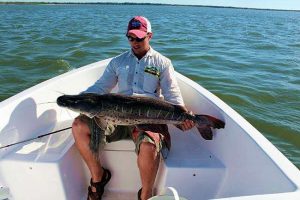 Pesca no rio Paraná, peixes enormes