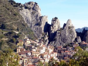 Castelmezzano, no meio de rochedos