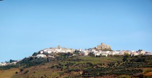 Chegando a Castelmezzano, foto tirada da estrada