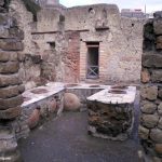 Taverna no período romano, em Herculano, Itália