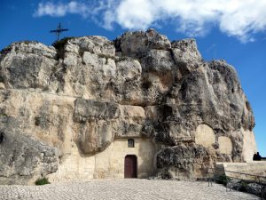 Matera, igrejinha escavada na rocha