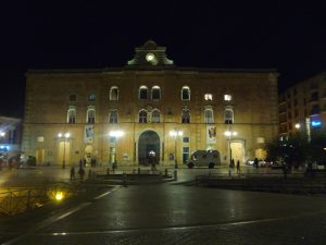 Matera, centro novo à noite