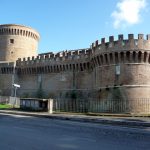 Castelo de Ostia Antica, ao lado das ruínas romanas