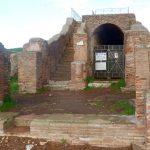 Interior das termas de Ostia Antica