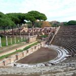 nfiteatro romano em Ostia Antica