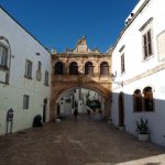 Centro antigo de Ostuni, Itália