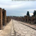 Pompeia, via della abbondanza