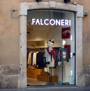 Falconeri, Roma