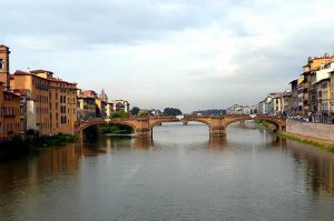 Florença, Itália, o rio Arno